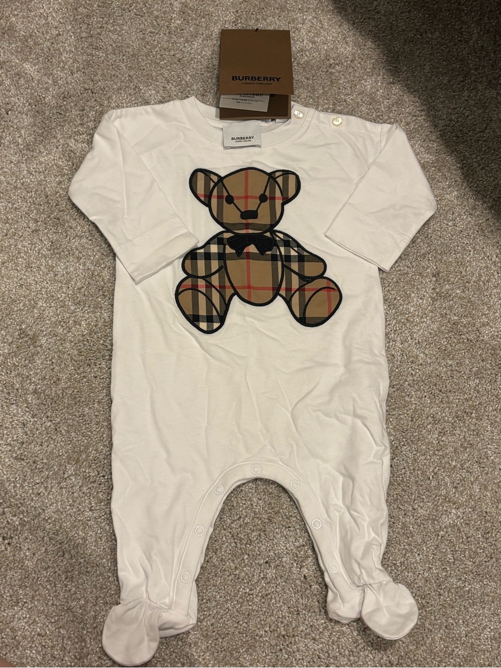 NWT! Burberry White Baby One-Piece with Vintage Check Bear Appliqué, size 3M